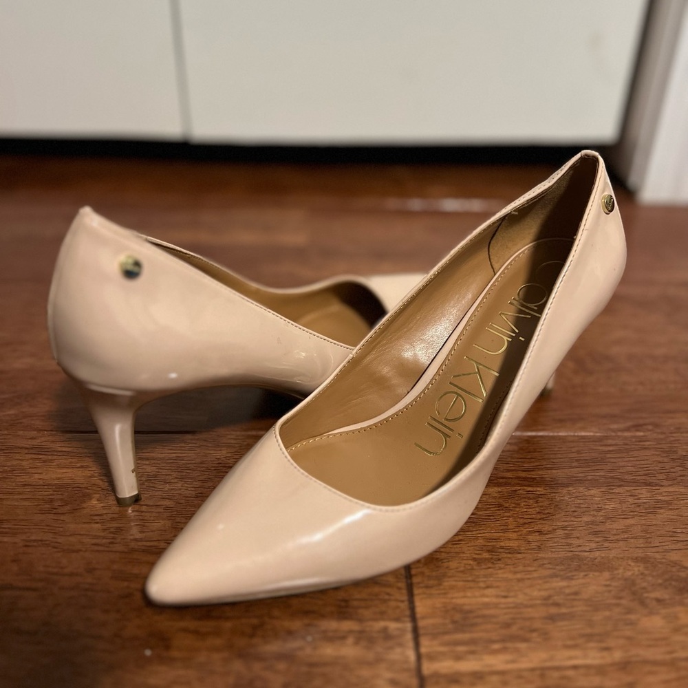 Nude/Pink Calvin Klein heels size 8.5